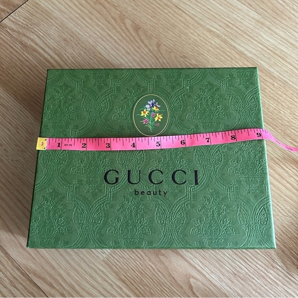 Gucci Beauty Flora Gorgeous Gardena Hard Box Only - Picture 5 of 7